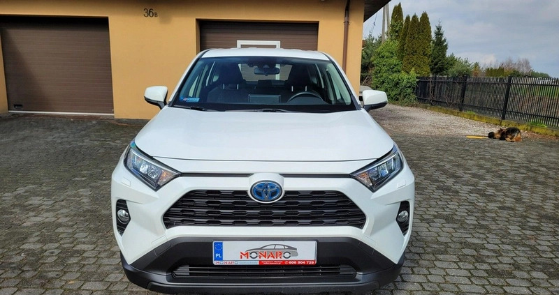 Toyota RAV4 cena 116900 przebieg: 153998, rok produkcji 2019 z Chęciny małe 781